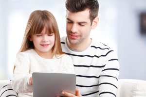 راهنمای استفاده صحیح کودکان از اینترنت و فضای مجازی