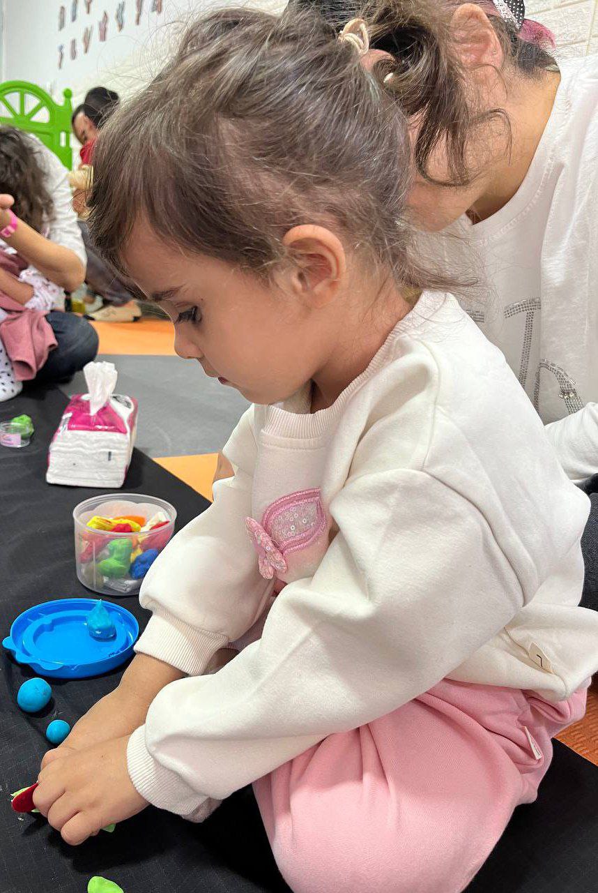 رشد مهارت های ذهنی کودک در کارگاه مادر و کودک